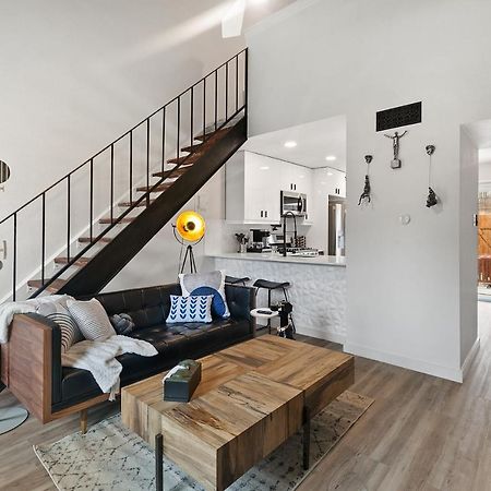 Апартаменты Contemporary Couples Getaway Near Austin Favorites - Loft 21 Экстерьер фото