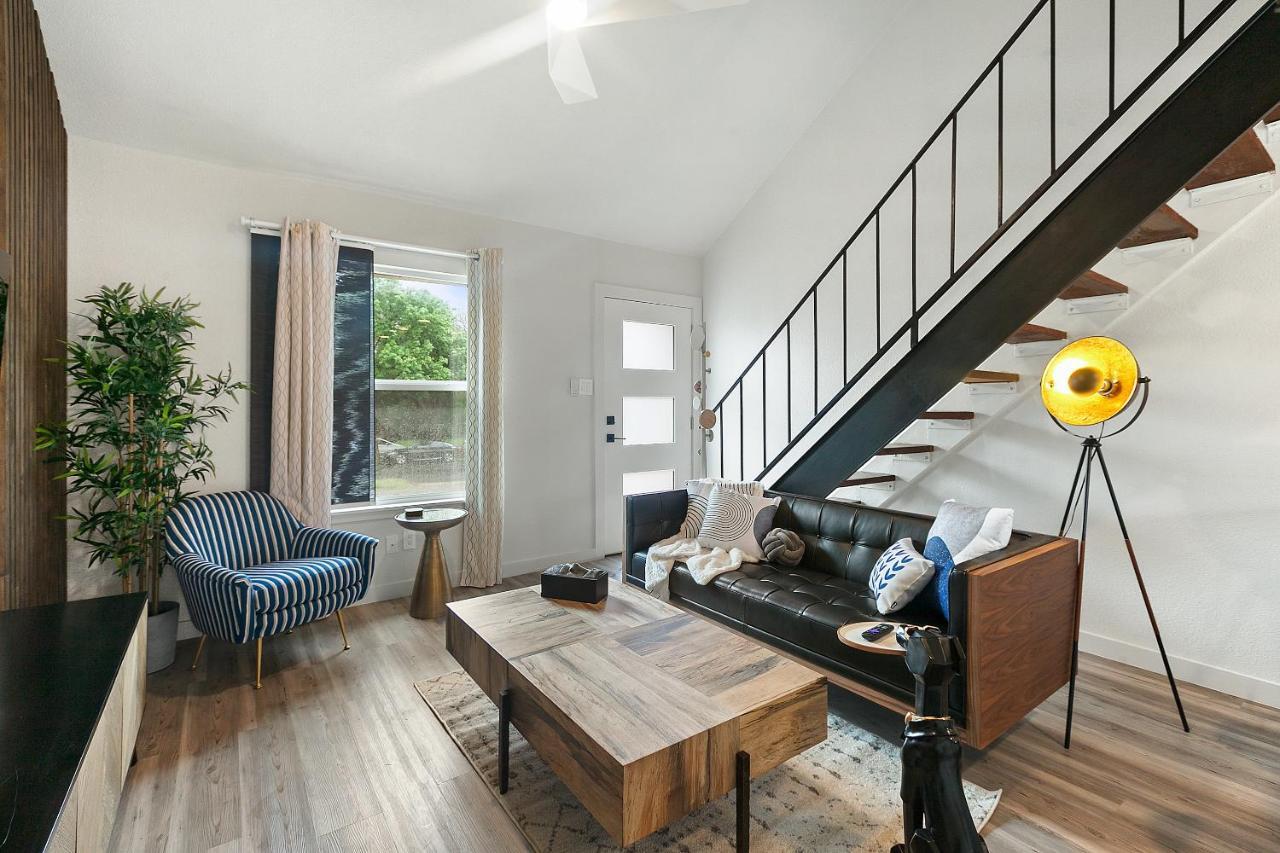 Апартаменты Contemporary Couples Getaway Near Austin Favorites - Loft 21 Экстерьер фото