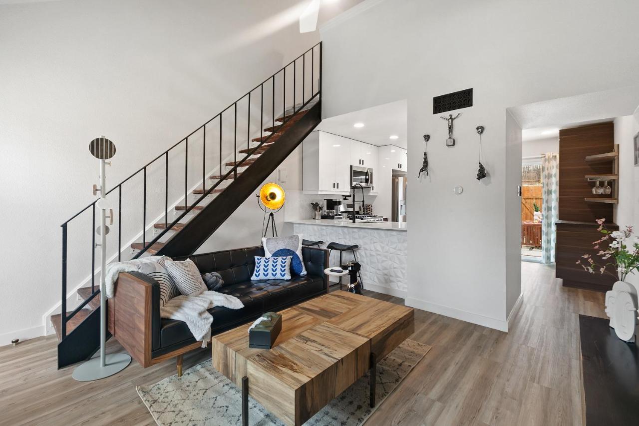 Апартаменты Contemporary Couples Getaway Near Austin Favorites - Loft 21 Экстерьер фото
